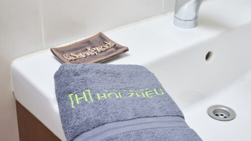 Handtuch am Waschbecken© Winzerhof Holzheu Familie Heigl