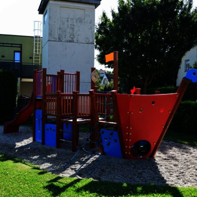 Spielplatz Katzelsdorferstraße