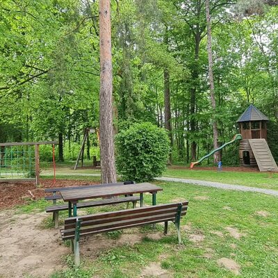 Spielplatz im Schlosspark Würmla
