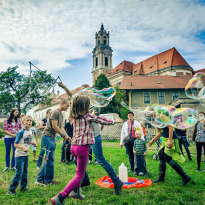 Kinder Raum geben
