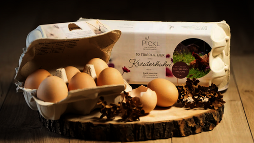 Frische Eier vom Kräuterhuhn© Familie Pickl