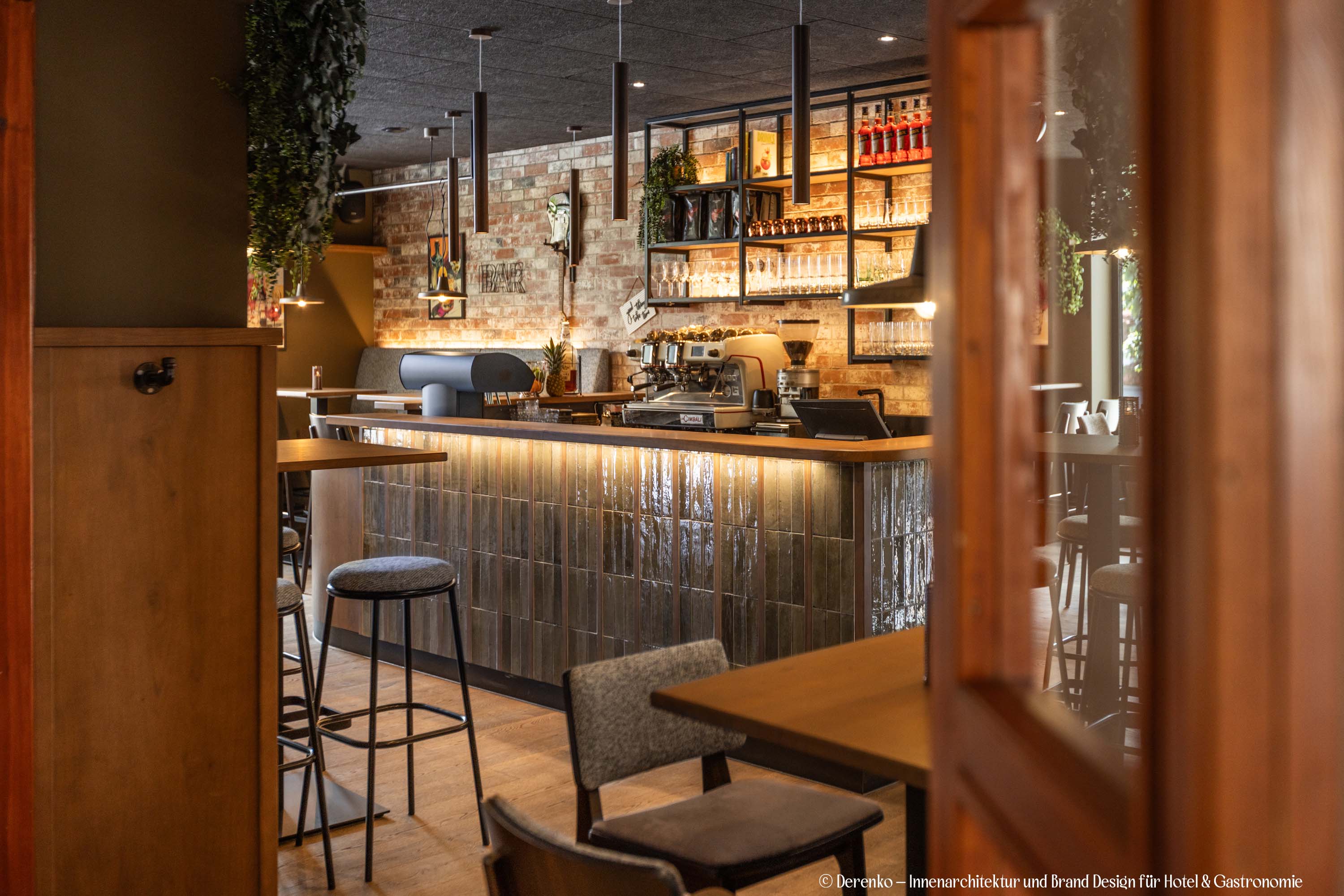 Johann's Restaurant & Bar